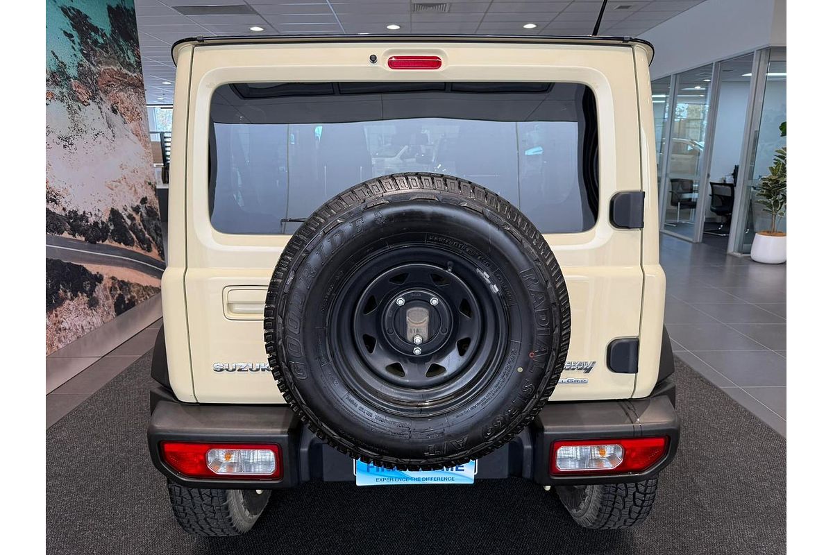 2022 Suzuki Jimny GJ