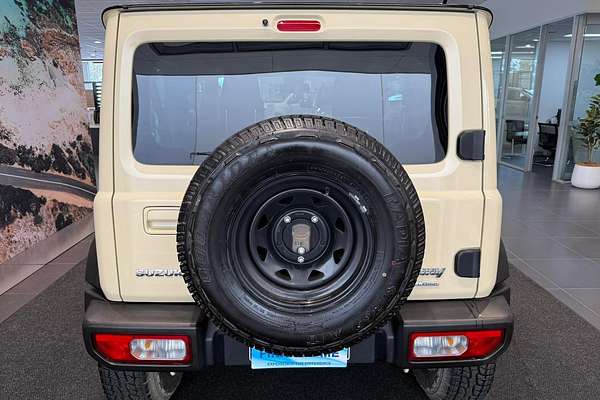 2022 Suzuki Jimny GJ
