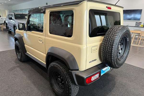 2022 Suzuki Jimny GJ