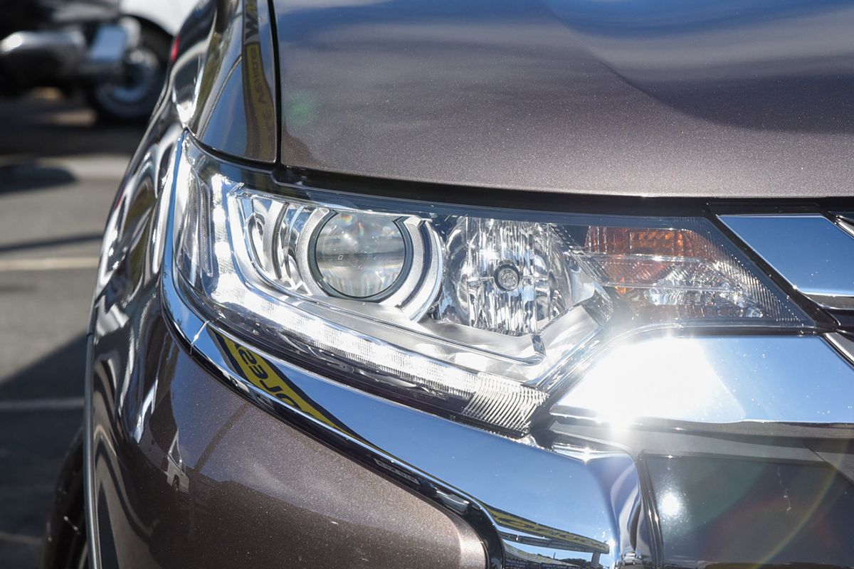 2015 Mitsubishi Outlander XLS ZK