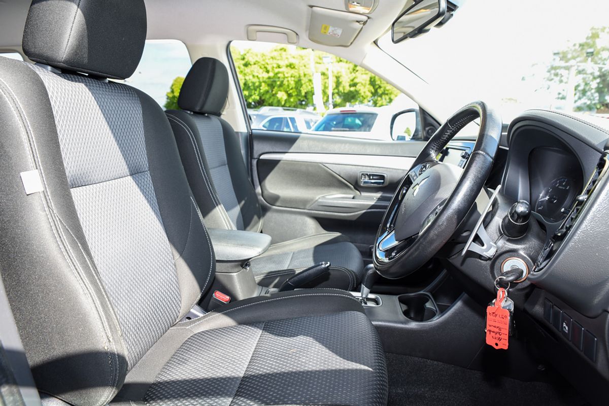 2015 Mitsubishi Outlander XLS ZK