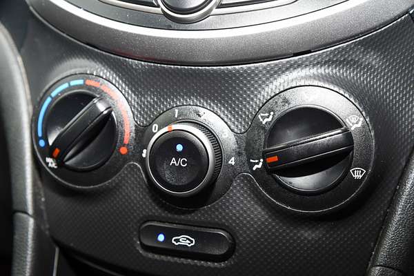 2016 Hyundai Accent Active RB4