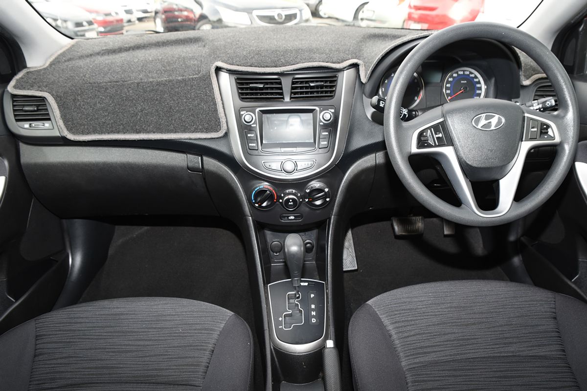 2016 Hyundai Accent Active RB4