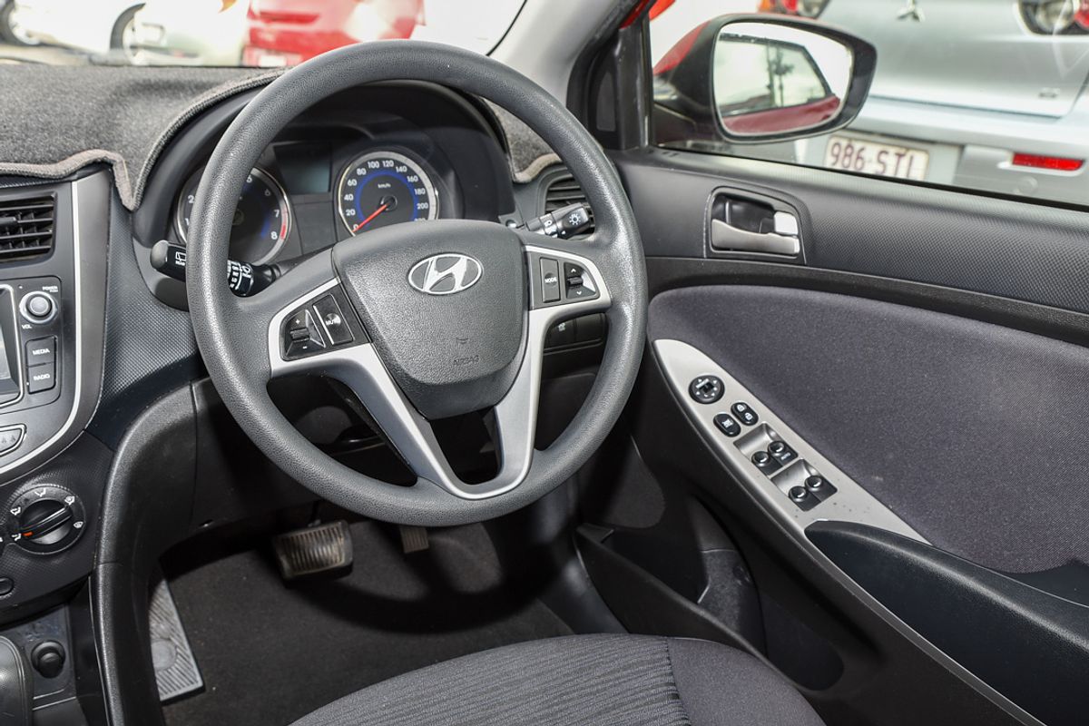 2016 Hyundai Accent Active RB4