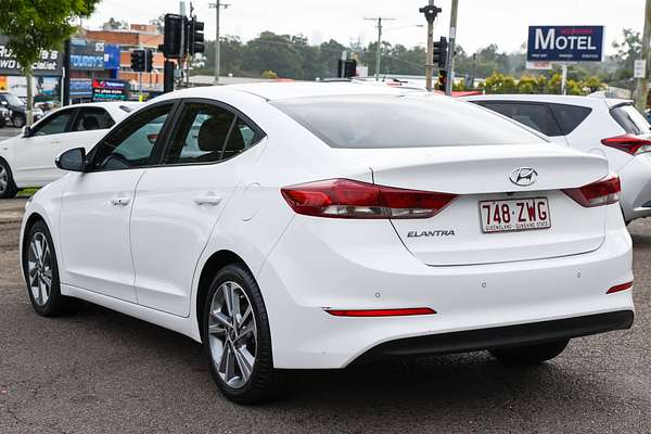 2017 Hyundai Elantra Elite AD