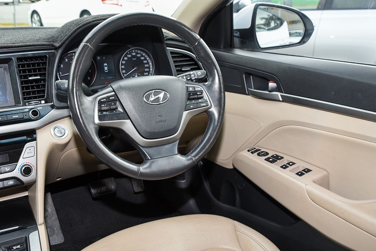 2017 Hyundai Elantra Elite AD