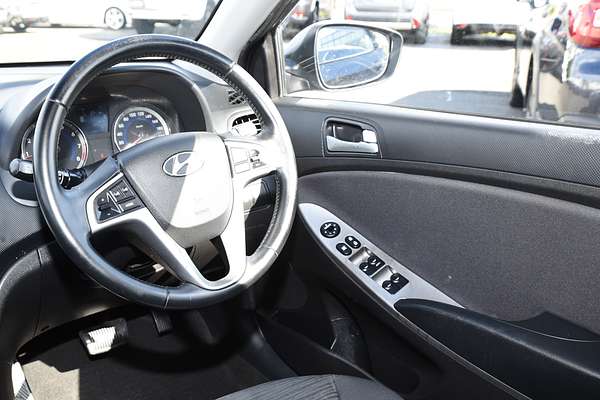 2016 Hyundai Accent SR RB4