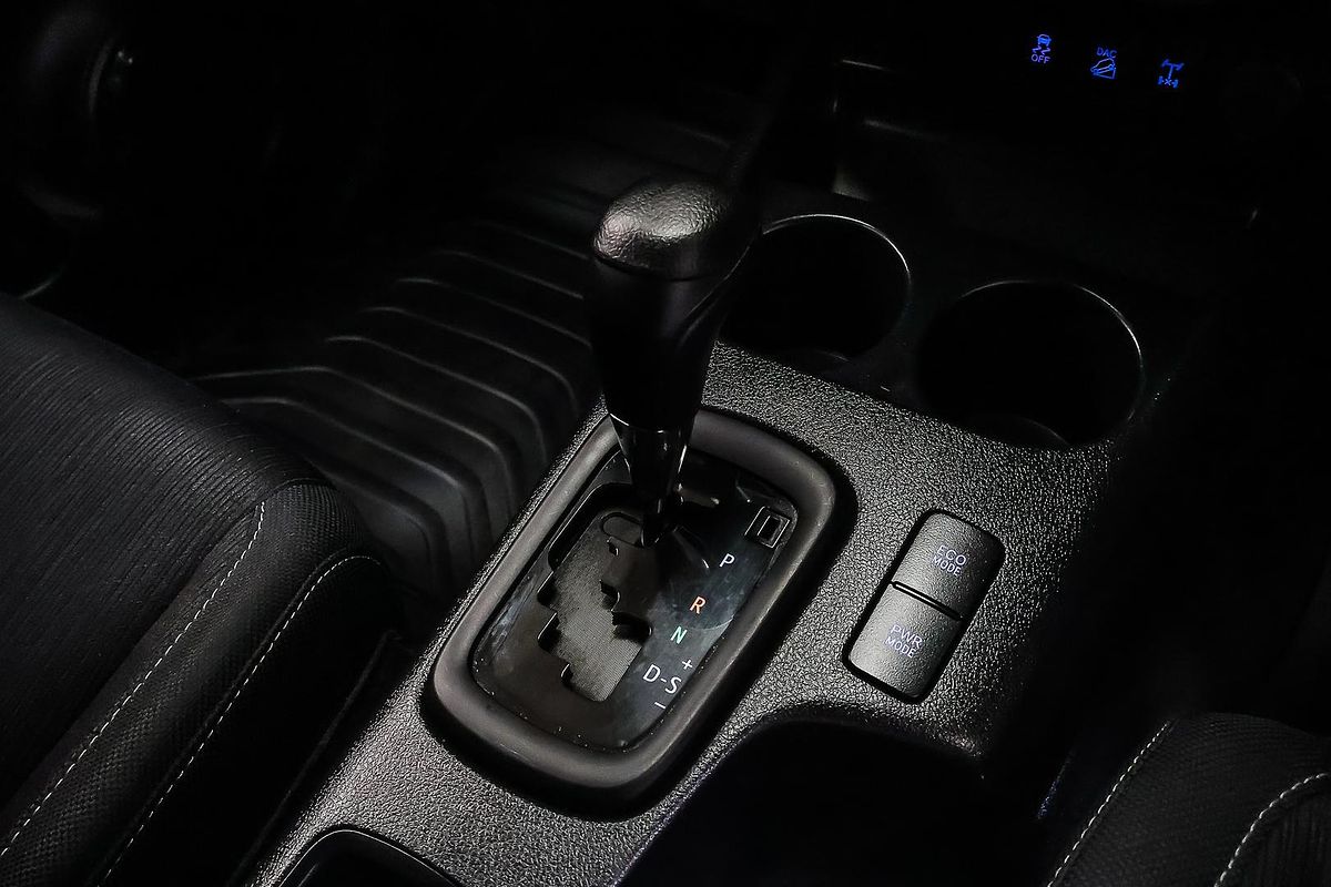 2018 Toyota Hilux SR GUN126R 4X4