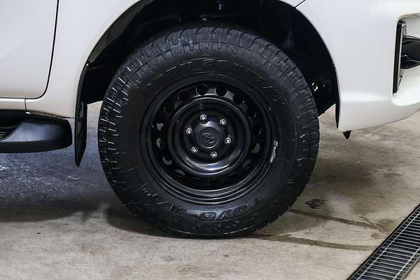 2018 Toyota Hilux SR GUN126R 4X4