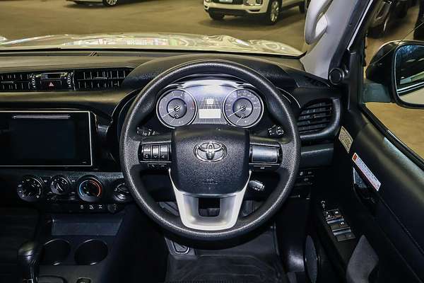 2018 Toyota Hilux SR GUN126R 4X4