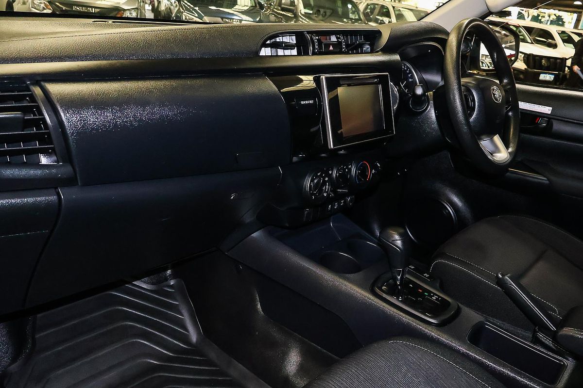 2018 Toyota Hilux SR GUN126R 4X4