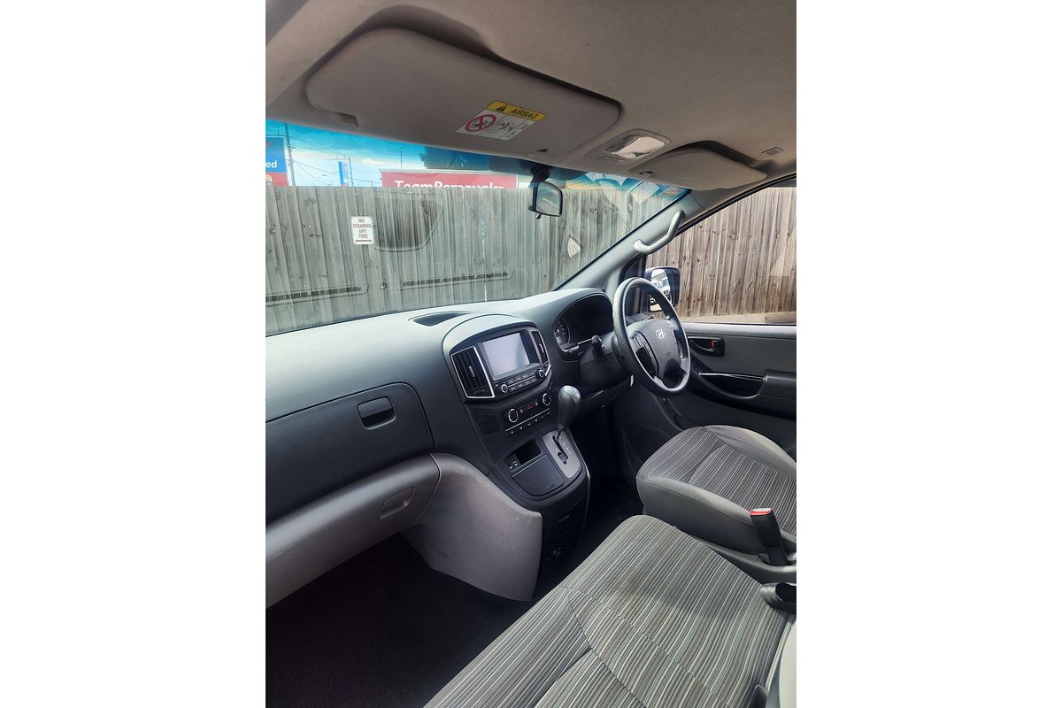 2018 Hyundai iLoad  TQ4