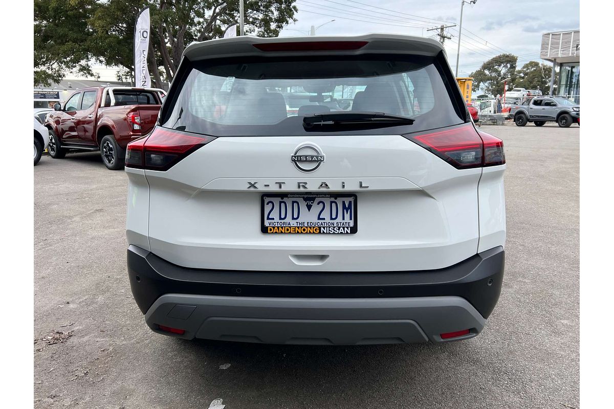 2025 Nissan X-TRAIL ST T33