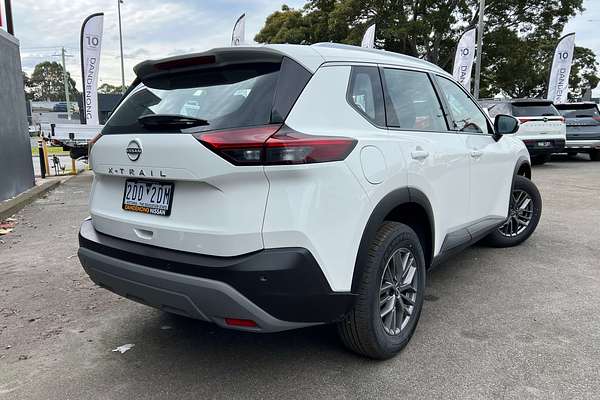 2025 Nissan X-TRAIL ST T33