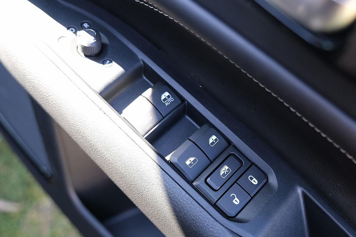 2023 Jeep Compass S-Limited M6