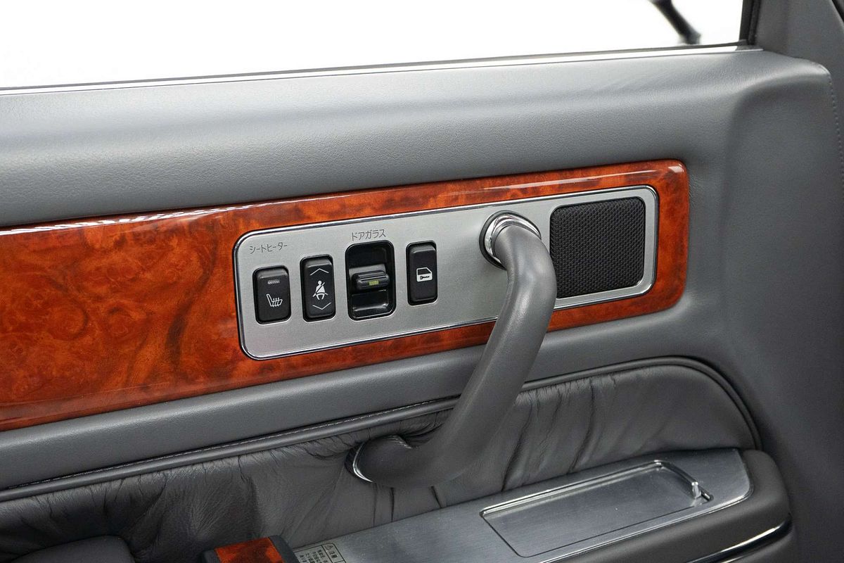 2004 Toyota Unknown