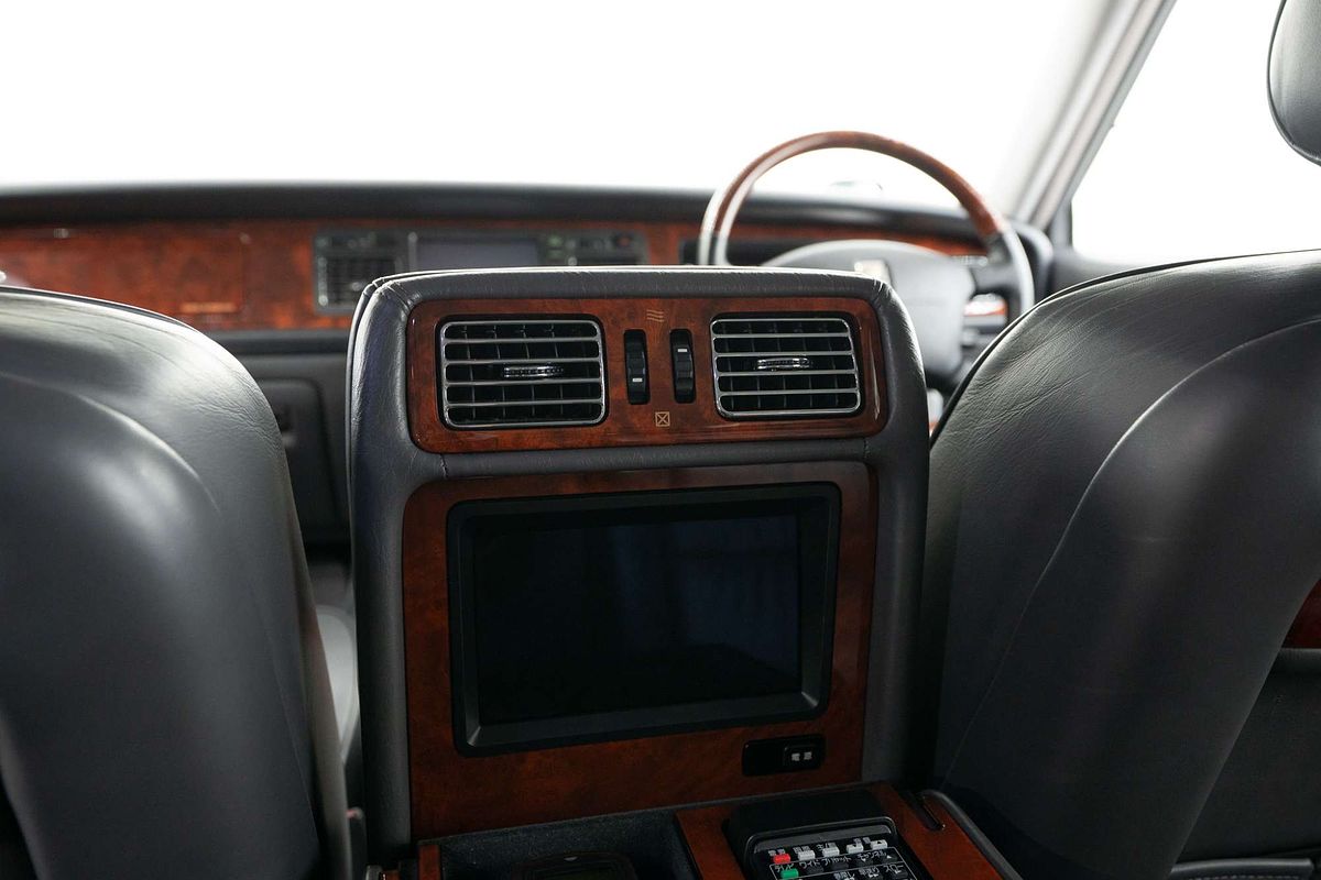 2004 Toyota Unknown