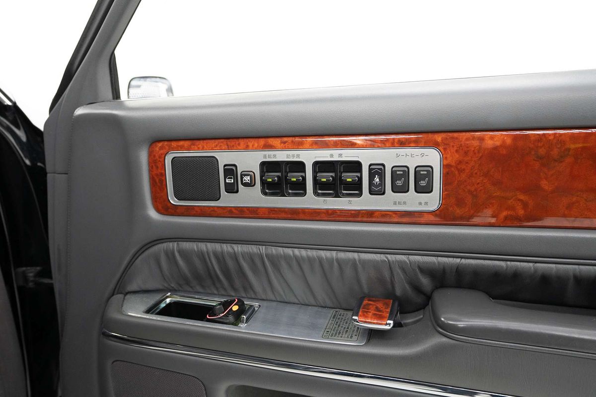 2004 Toyota Unknown