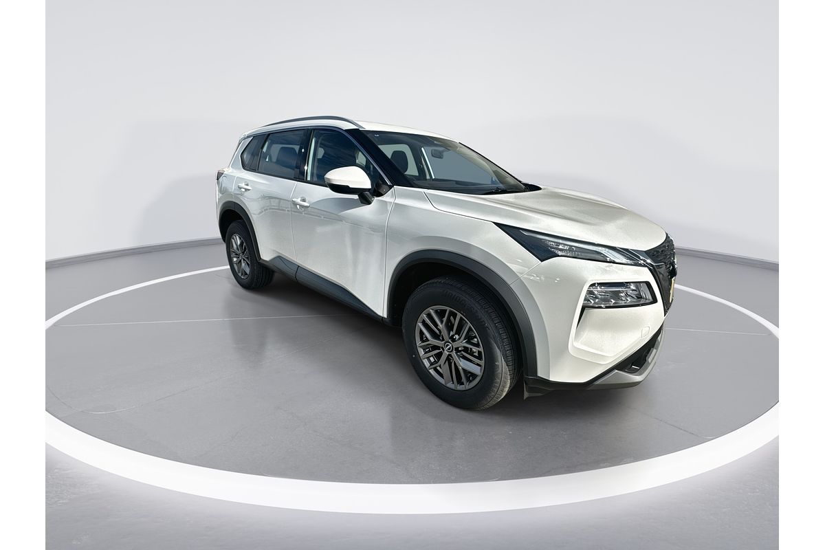 2025 Nissan X-TRAIL ST T33
