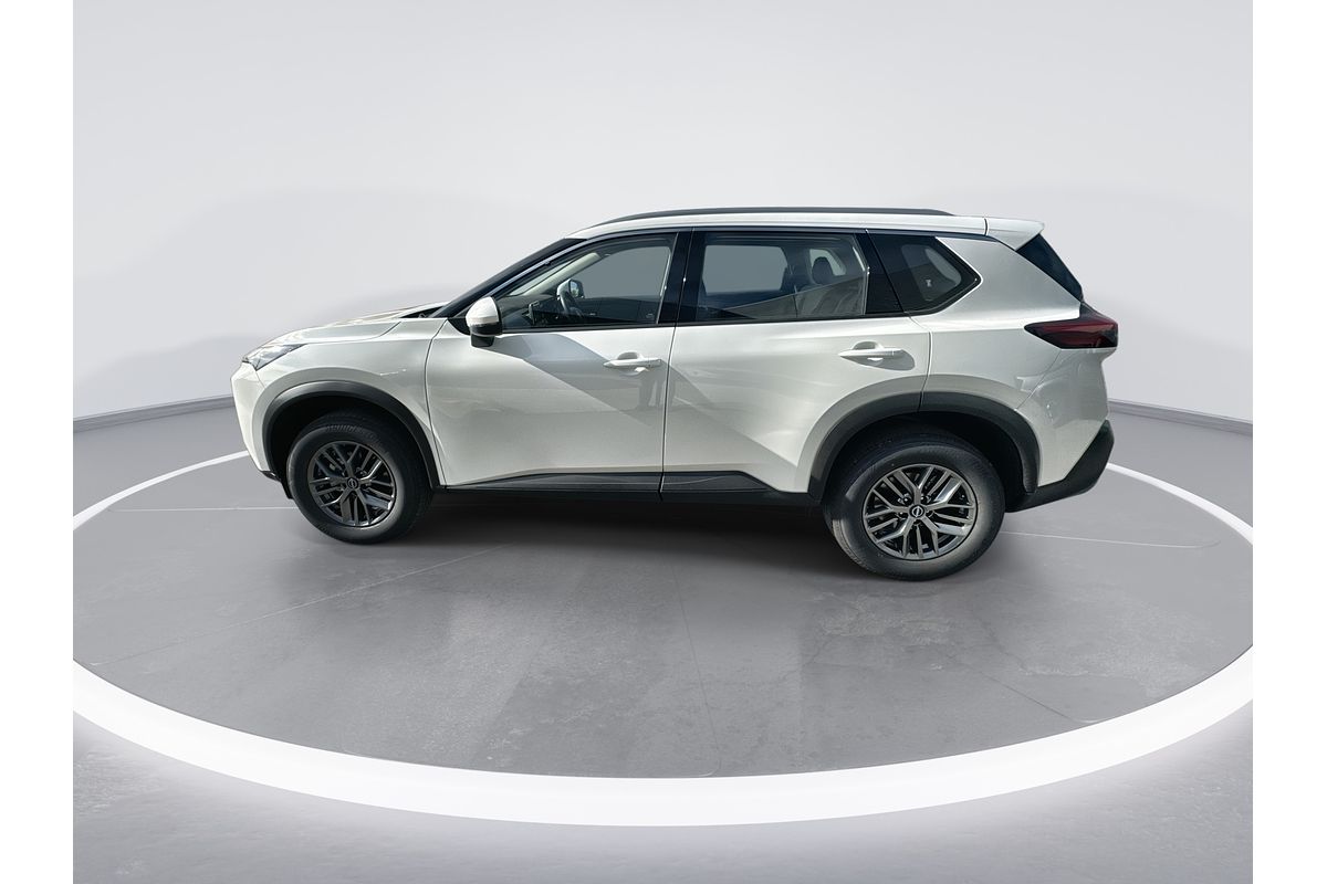 2025 Nissan X-TRAIL ST T33