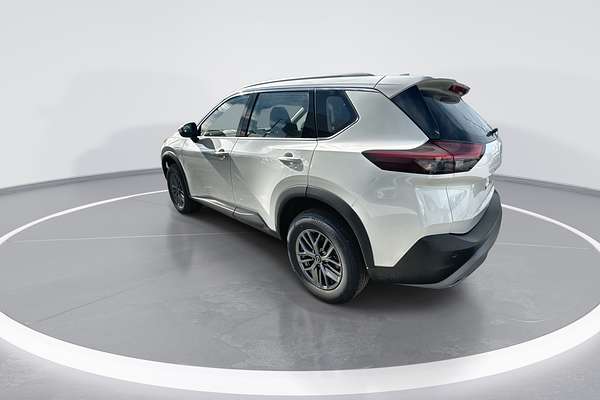 2025 Nissan X-TRAIL ST T33