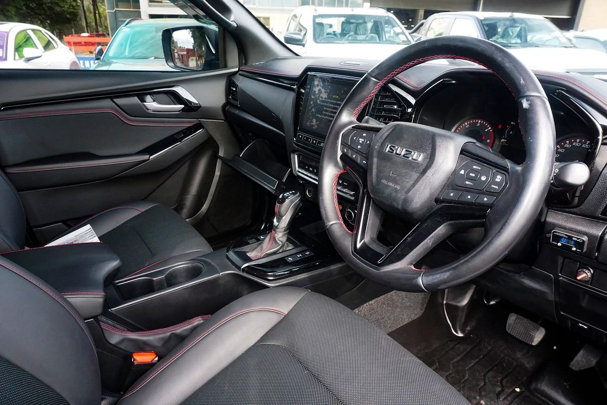 2022 Isuzu D-MAX X-TERRAIN 4X4