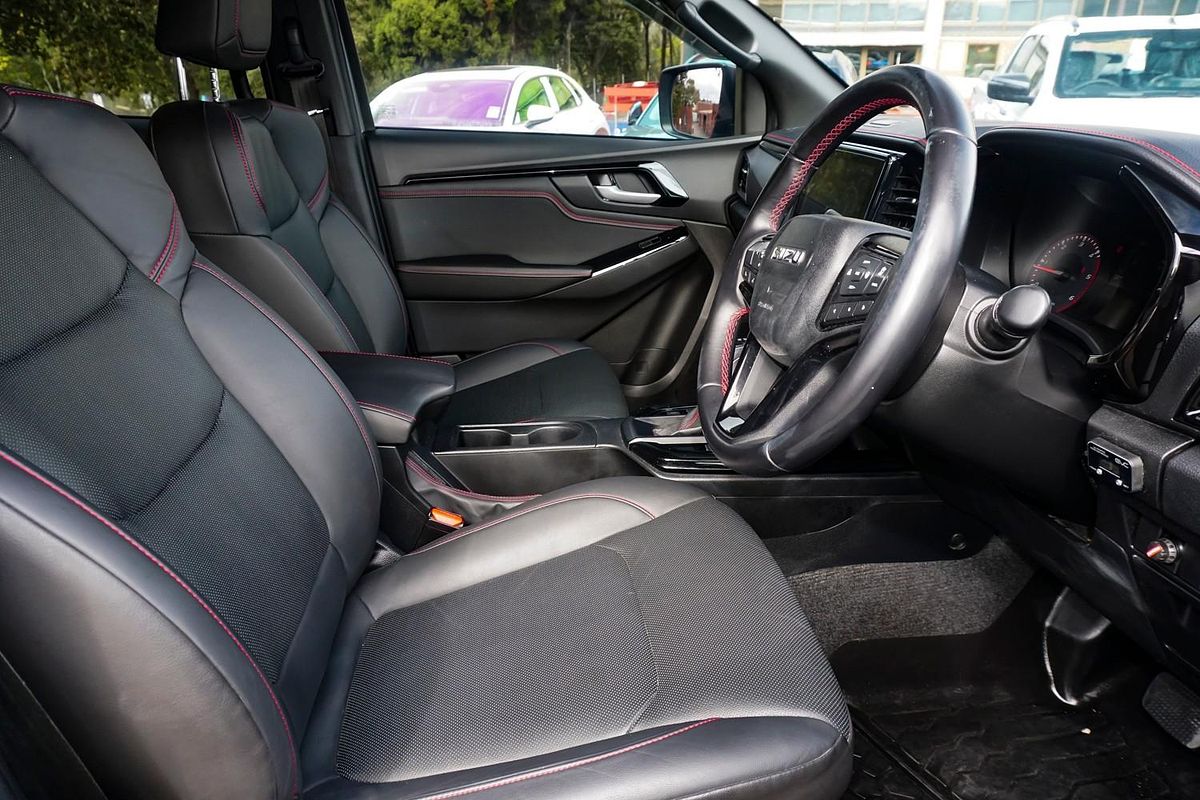 2022 Isuzu D-MAX X-TERRAIN 4X4