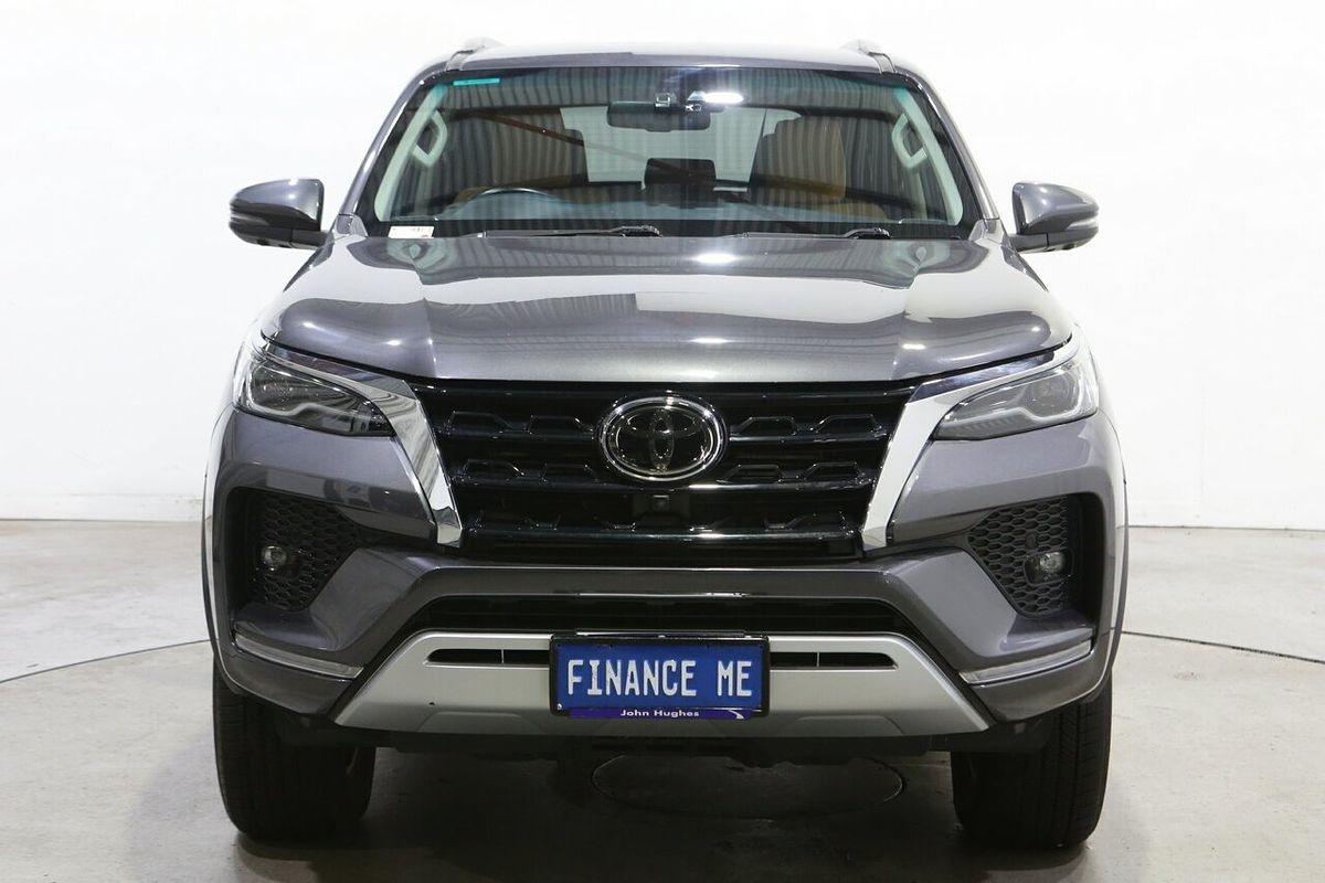 2023 Toyota Fortuner Crusade GUN156R