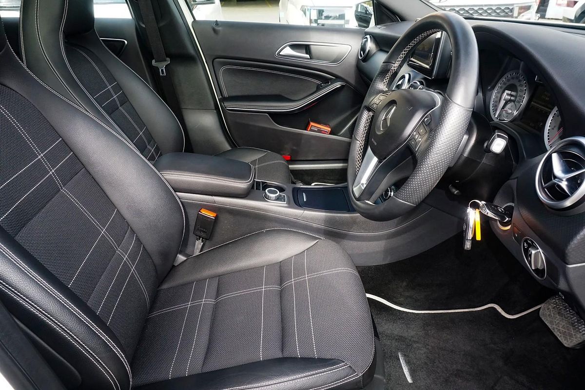 2013 Mercedes-Benz A-Class A200 W176
