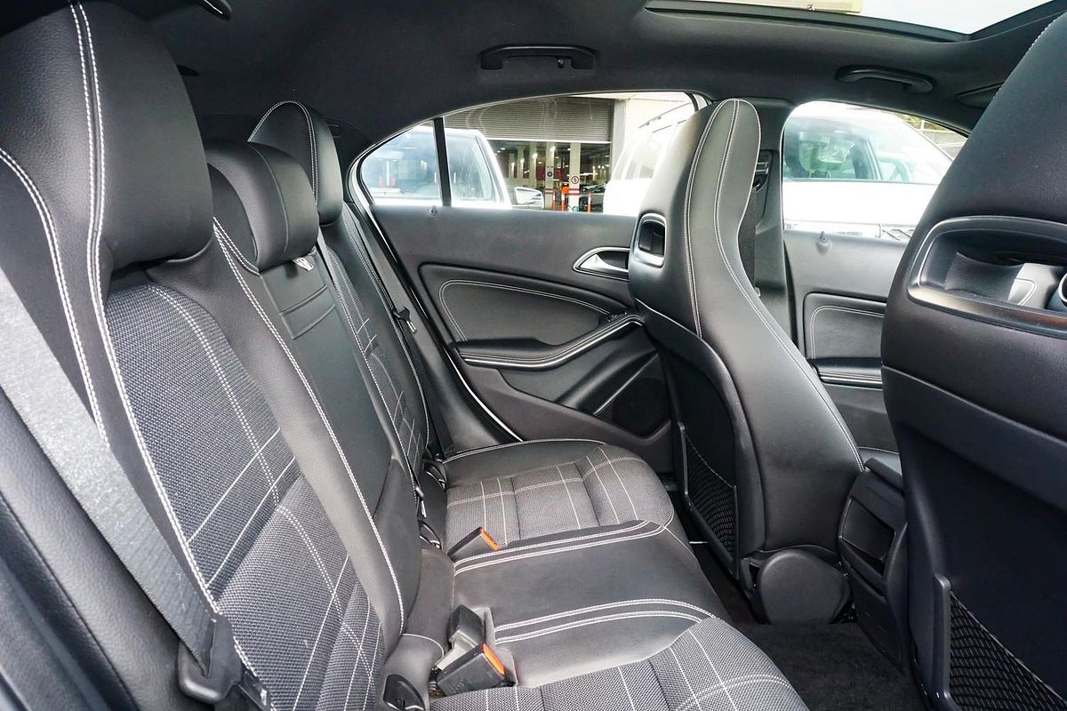 2013 Mercedes-Benz A-Class A200 W176