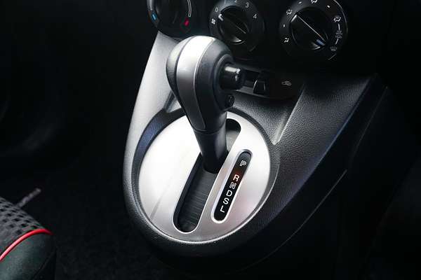 2012 Mazda 2 Maxx DE Series 2