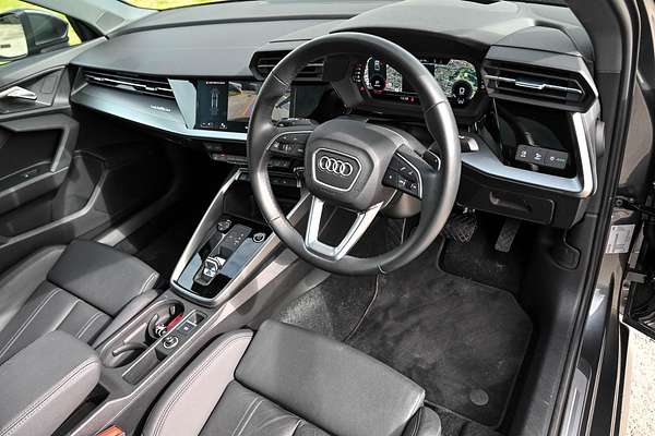 2023 Audi A3 40 TFSI S line GY