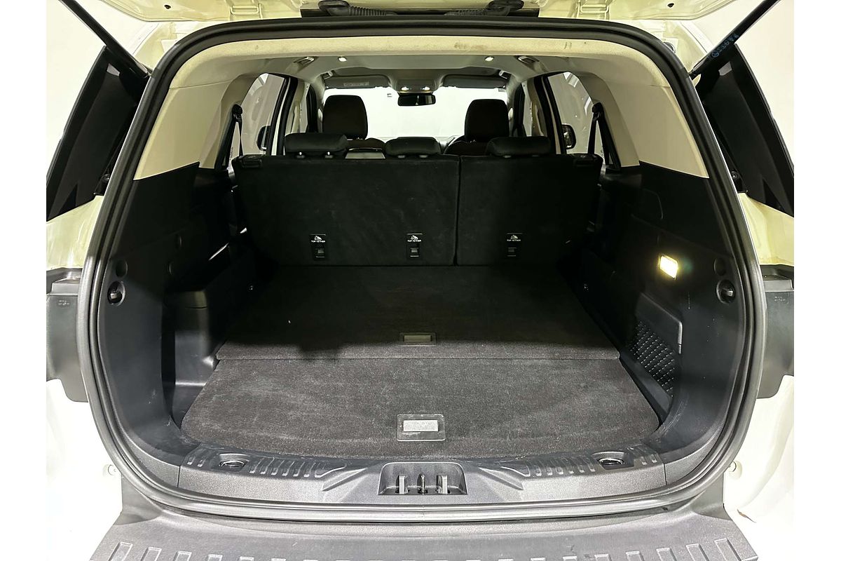 2022 Ford Everest Ambiente  2.0L