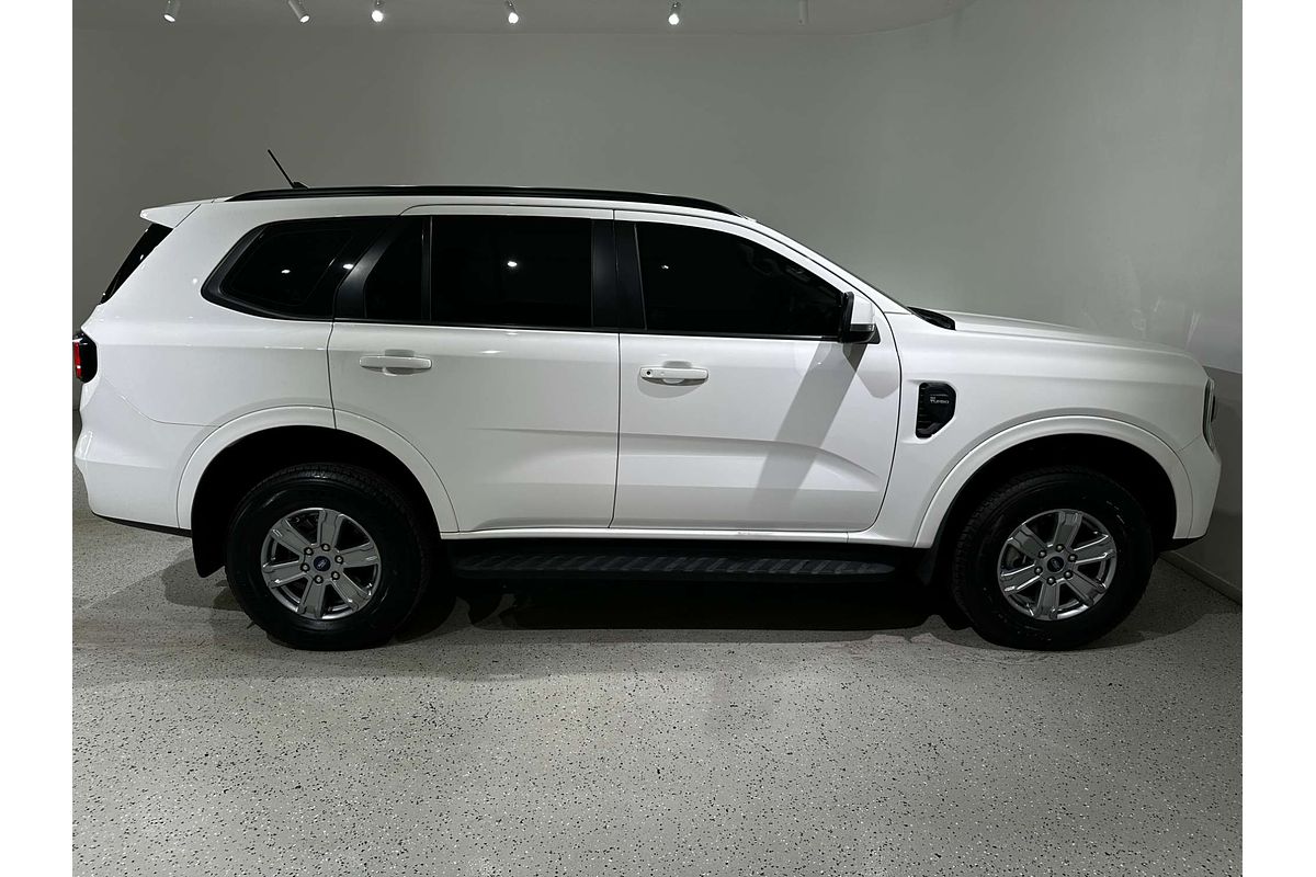 2022 Ford Everest Ambiente  2.0L
