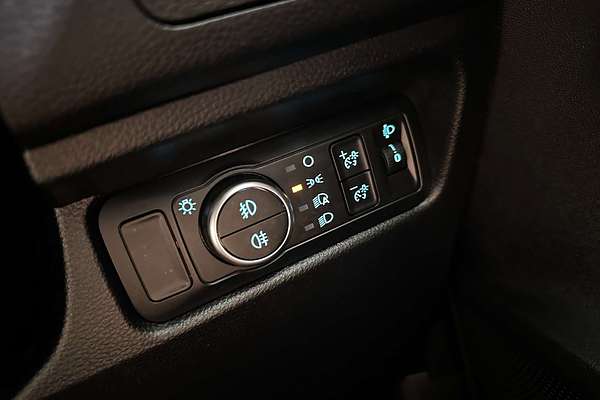 2022 Ford Everest Ambiente  2.0L