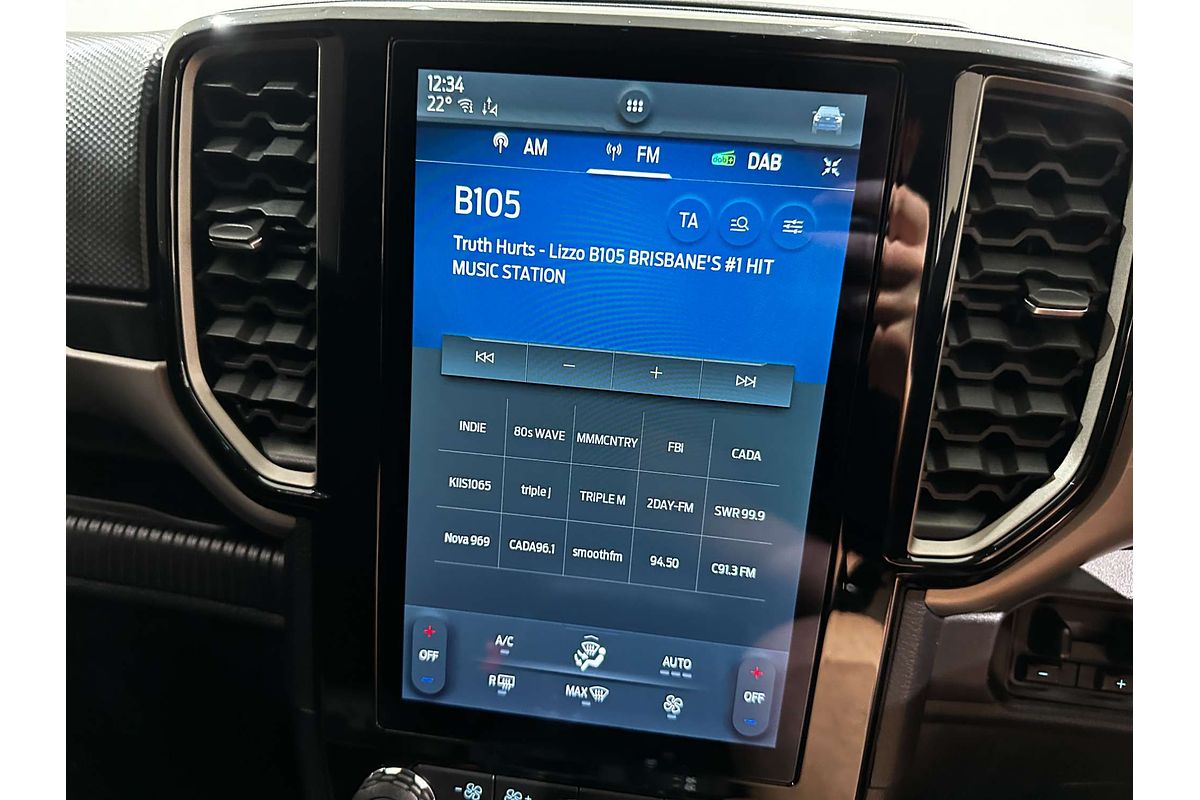 2022 Ford Everest Ambiente  2.0L