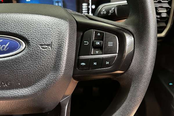 2022 Ford Everest Ambiente  2.0L
