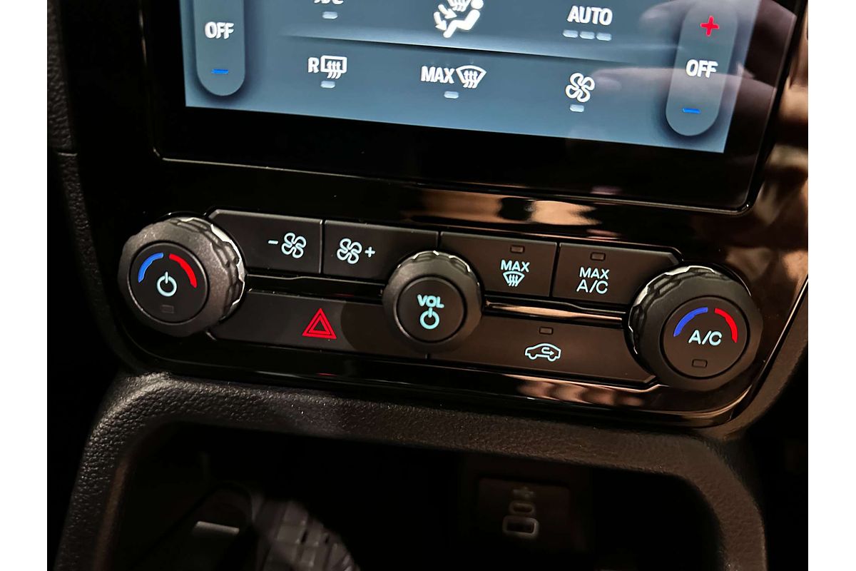 2022 Ford Everest Ambiente  2.0L