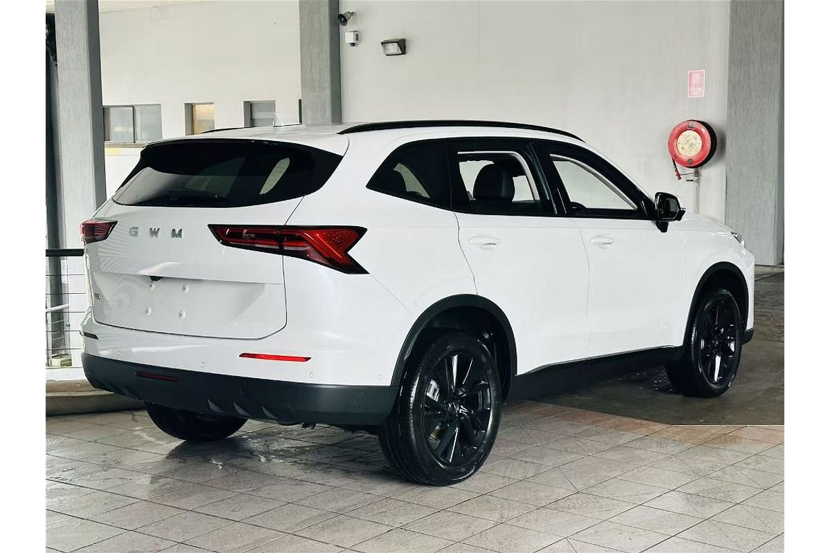 H6 Facelift Ult Auto 4X2