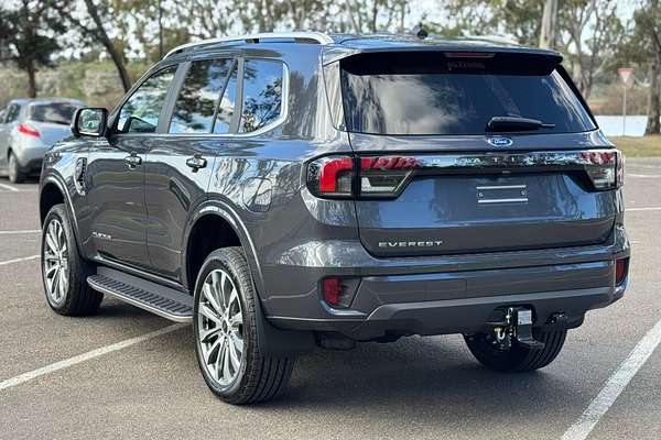 2025 Ford Everest Platinum 3.0L