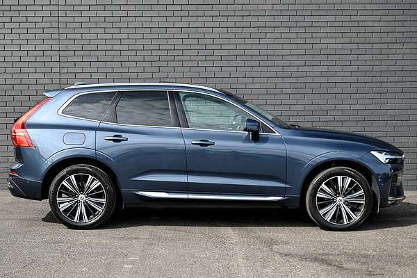 2023 Volvo XC60 Ultimate B5 Bright