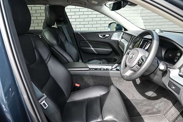 2023 Volvo XC60 Ultimate B5 Bright