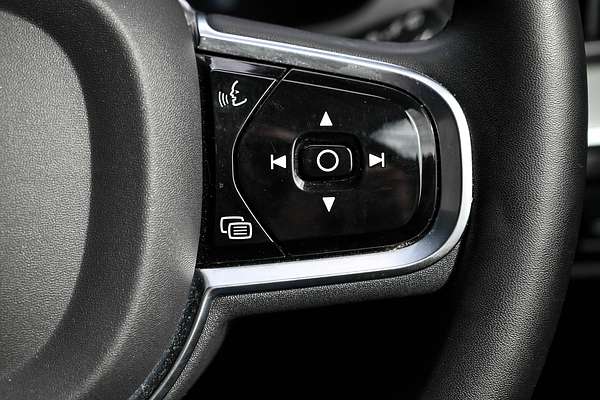 2023 Volvo XC60 Ultimate B5 Bright