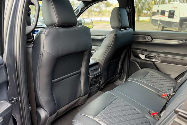 2025 Ford Everest Platinum 3.0L
