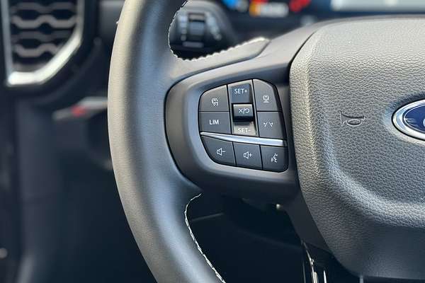 2025 Ford Everest Platinum 3.0L