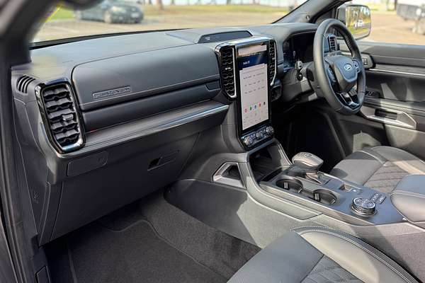 2025 Ford Everest Platinum 3.0L