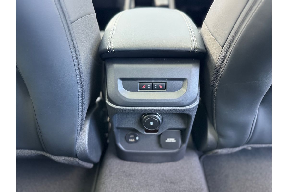 2025 Ford Everest Platinum 3.0L