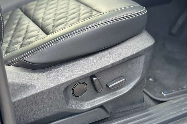 2025 Ford Everest Platinum 3.0L