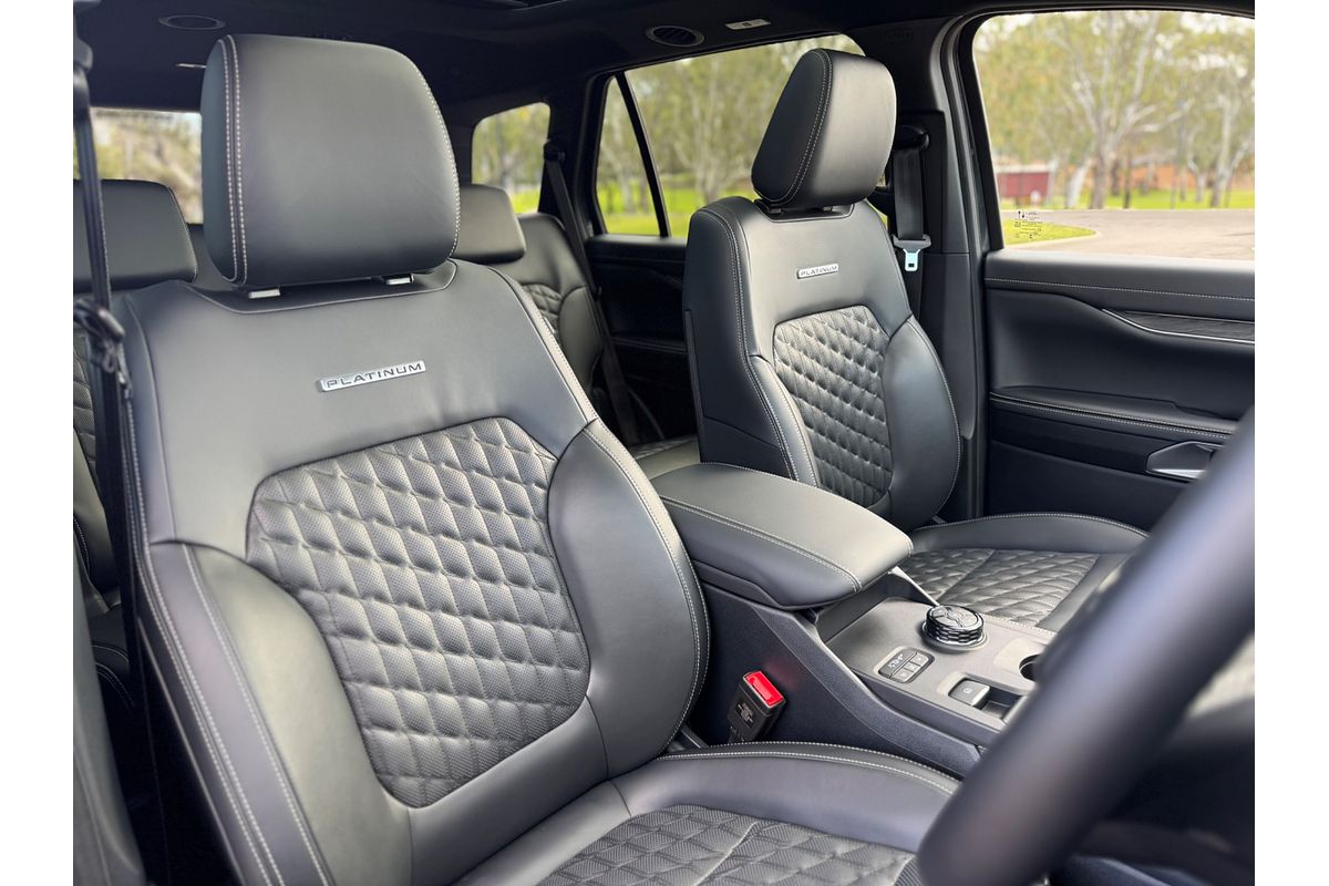 2025 Ford Everest Platinum 3.0L