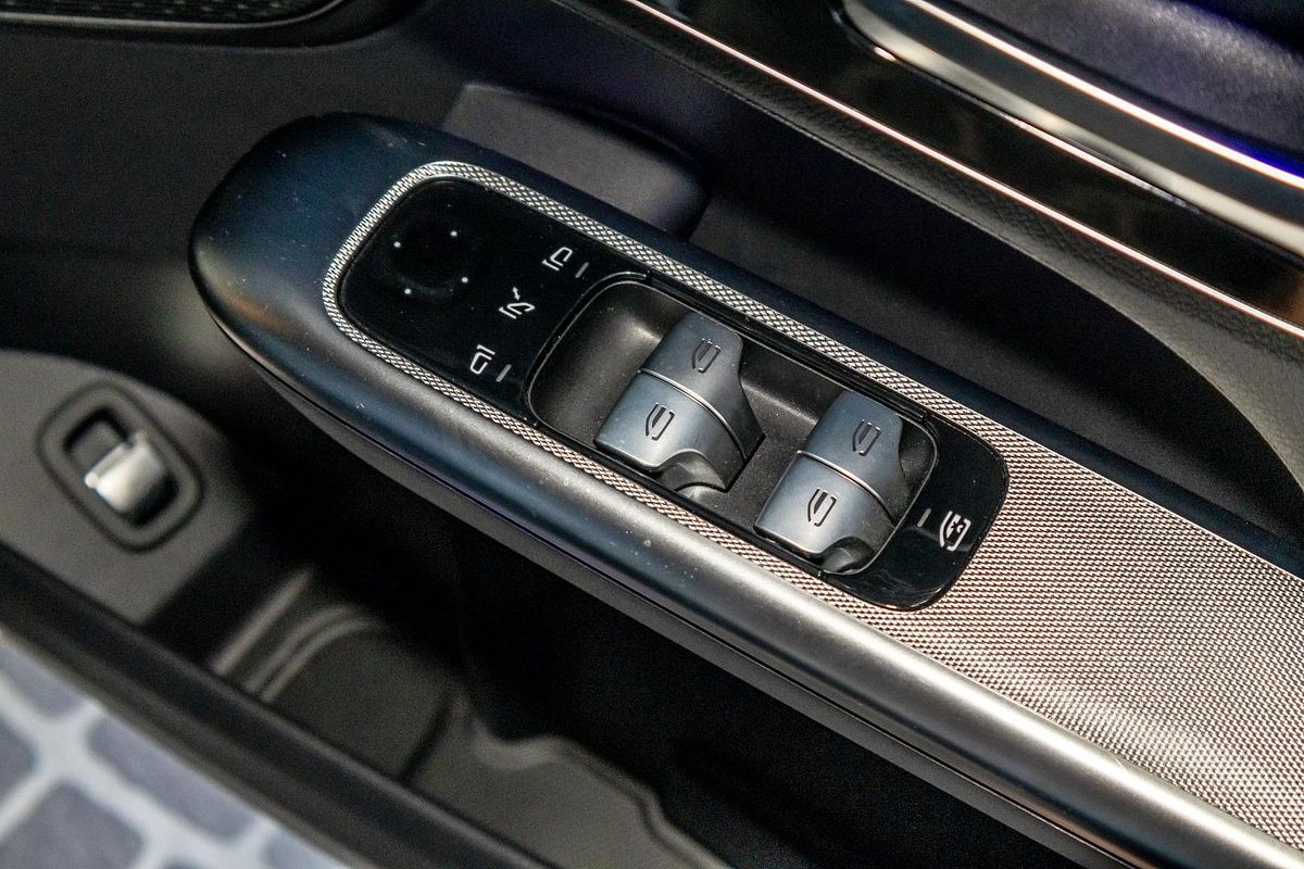 2024 Mercedes-Benz GLC-Class GLC300 X254